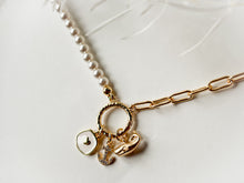 Load image into Gallery viewer, Pearls Charm Necklace