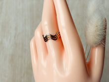 Load image into Gallery viewer, Triple Wave