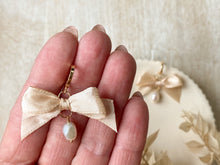 Load image into Gallery viewer, Loralee