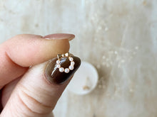 Load image into Gallery viewer, Amour Studs