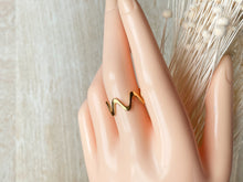 Load image into Gallery viewer, Vala Ring