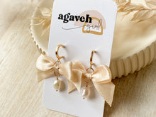 Load image into Gallery viewer, Loralee