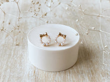 Load image into Gallery viewer, Amour Studs