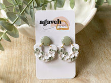 Load image into Gallery viewer, Posey