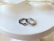 Load image into Gallery viewer, Silver Hexi Huggies