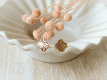 Load image into Gallery viewer, Nash studs