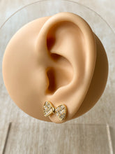 Load image into Gallery viewer, Poppelle Studs