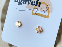 Load image into Gallery viewer, Nash studs