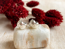 Load image into Gallery viewer, Puffed Hearts