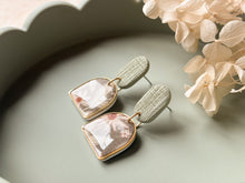 Load image into Gallery viewer, Allie