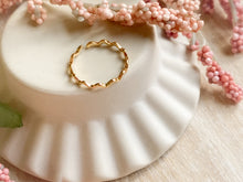 Load image into Gallery viewer, Towne Ring
