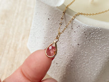 Load image into Gallery viewer, The Pura Necklace
