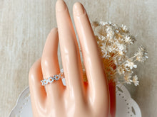 Load image into Gallery viewer, Bloomerie Ring
