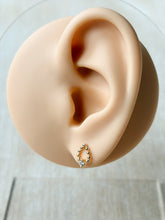 Load image into Gallery viewer, Tiara Studs
