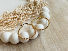 Load image into Gallery viewer, Ello Hoops
