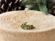 Load image into Gallery viewer, Winter Ivy
