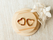Load image into Gallery viewer, Humble Heart Huggies
